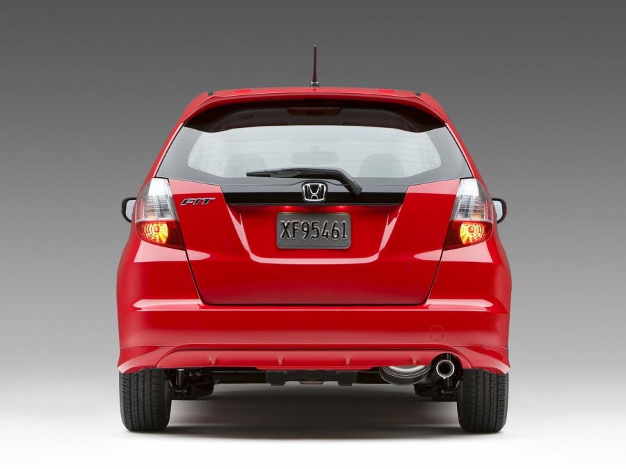  Honda Fit Sport 2008 года  (фото 19 из 32)